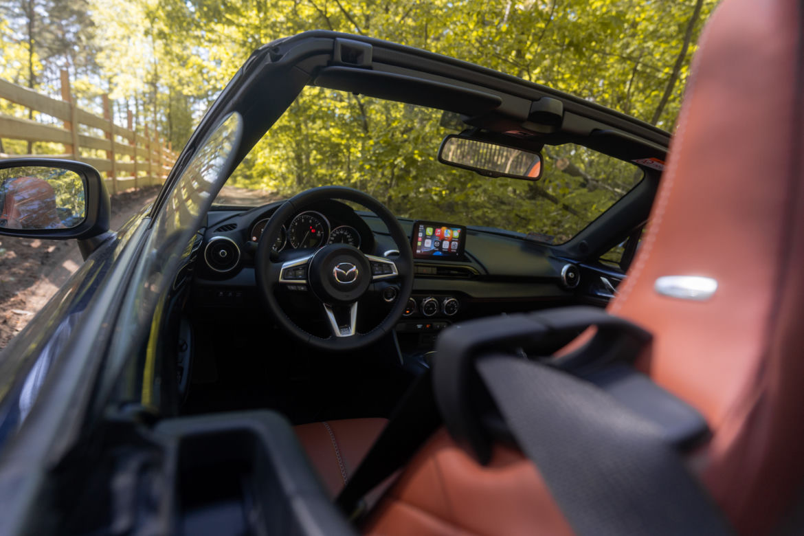 Mazda MX-5 2.0 Skyactiv-G 184 KM 6MT iELOOP Skyfreedom