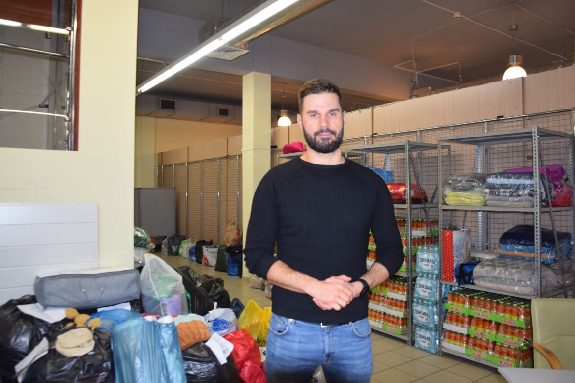 Centrum Medyczne Medyk zbiera dary rzeczy dla Ukrainy [GALERIA]