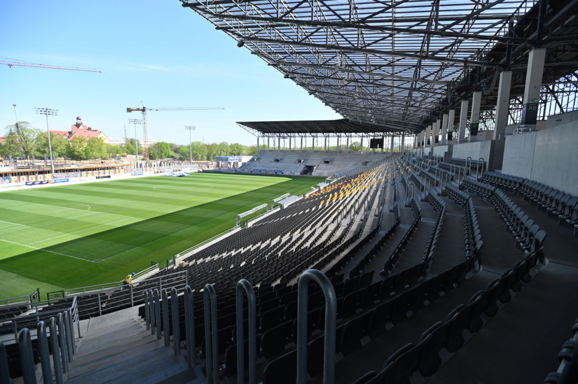 Trwa budowa Stadionu Miejskiego im. Floriana Krygiera w Szczecinie 