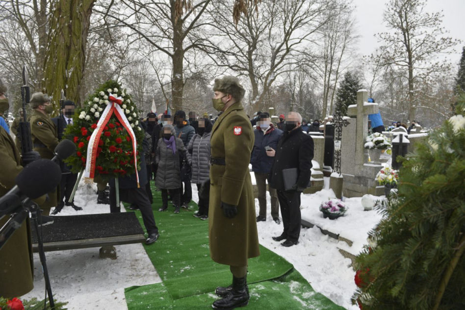 Papcio Chmiel został pochowany na Cmentarzu Bródnowskim