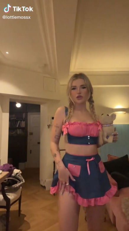 Jest dumna z tego, że rozbiera się za pieniądze. Seks wyznanie Lottie Moss