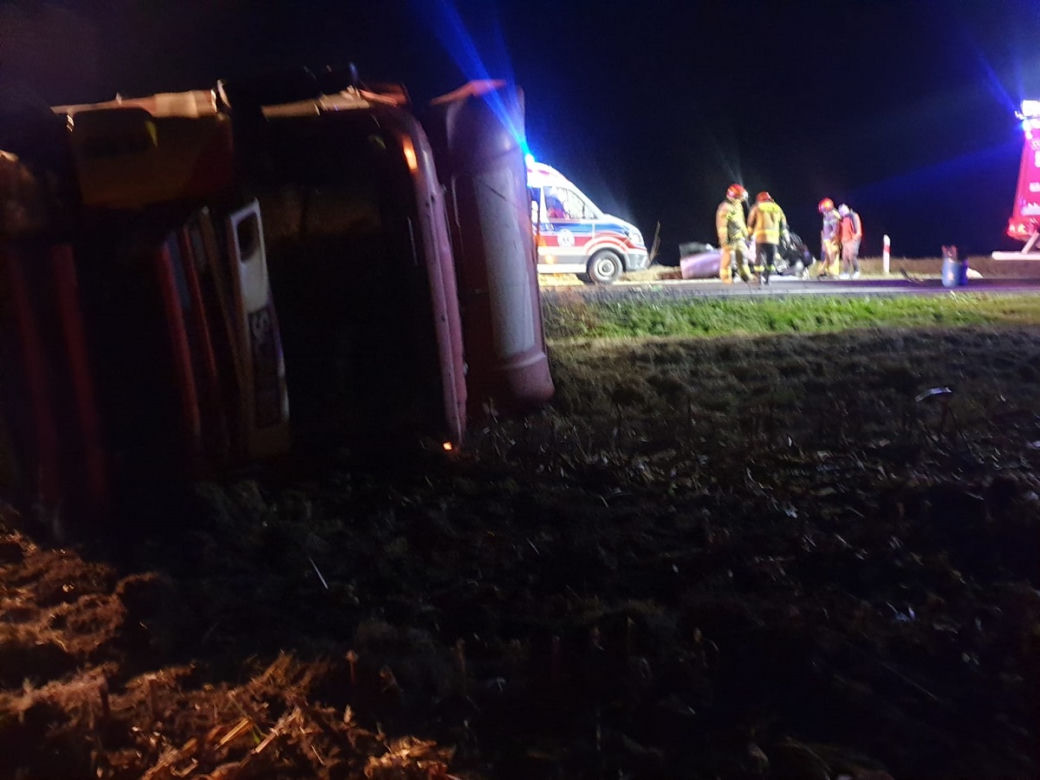 Koszmarny wypadek w Lipnicy. 21-letni kierowca nie miał żadnych szans
