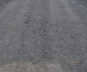 40 ton asfaltu zniknęło z budowy gminnej drogi w nocy