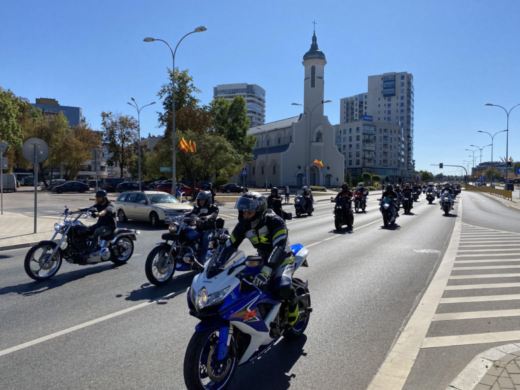 Setki motocyklistów przejechało przez centrum Białegostoku. Zobacz zdjęcia z Wielkiej Parady Motocyklowej [GALERIA]