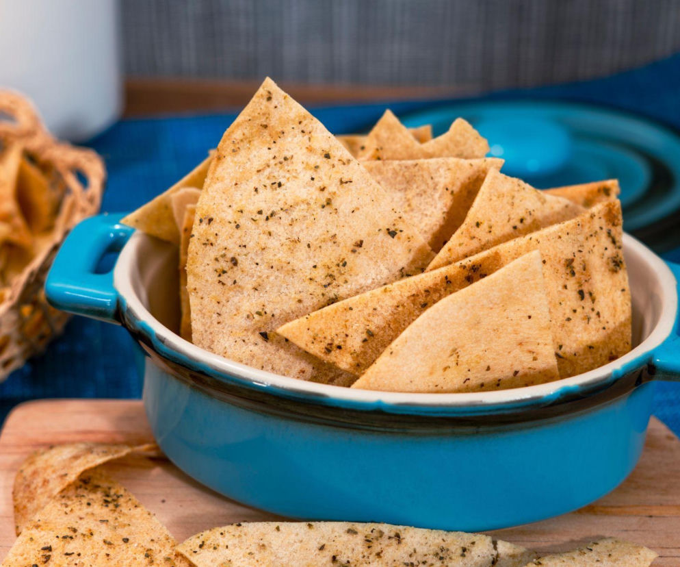 Domowe nachosy z tortilli – chrupiące jak z kina, ale zrobisz je w 10 minut (i bez zbędnych dodatków)