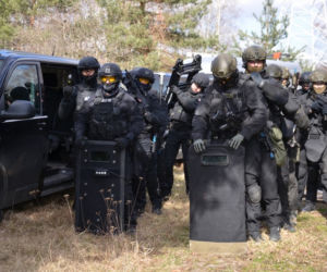 Tak wyglądały ćwiczenia antyterrorystów i ABW na terenach pod budowę drogi S14!