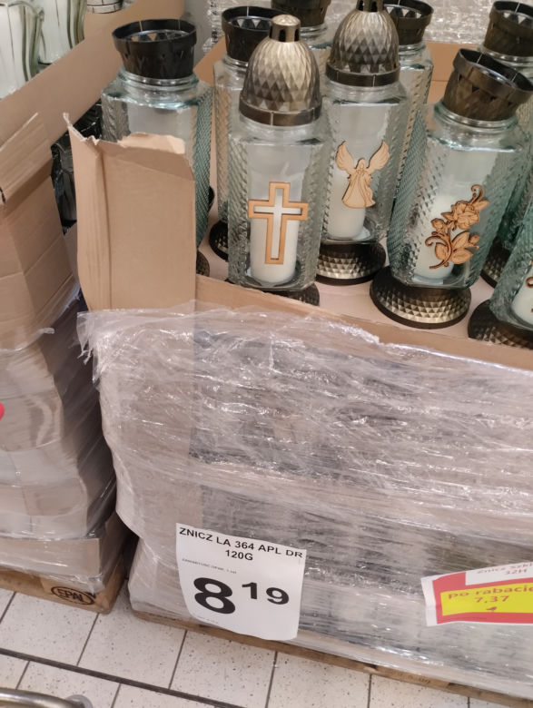 Ceny zniczy na Wszystkich Świętych 2022