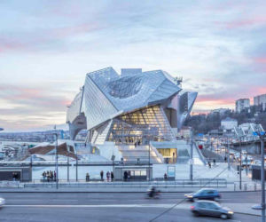 Musée des Confluences, widok od strony miasta