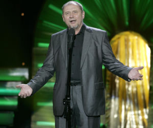 Tak wyglądał przed laty Andrzej Grabowski. Miał jeszcze mniej włosów!