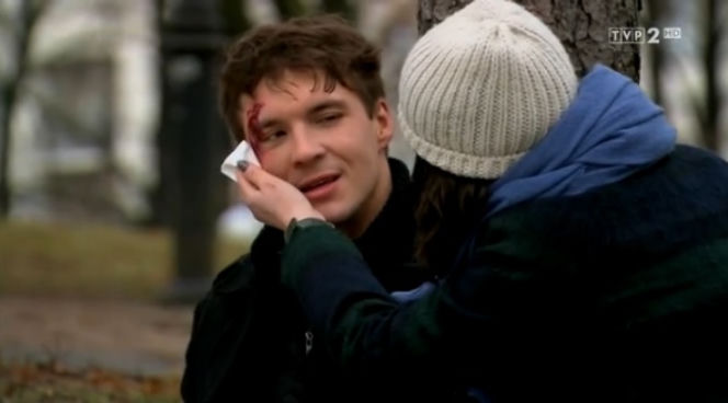 M jak miłość. Marcin (Mikołaj Roznerski), Iza Lewińska (Adriana Kalska)