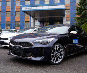 Kia Stinger 2.0 T-GDI 255 KM GT Line w polskiej policji