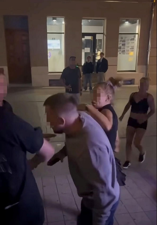 Brutalny atak na Ukraińców w centrum miasta. Policja szuka dwóch agresywnych kobiet