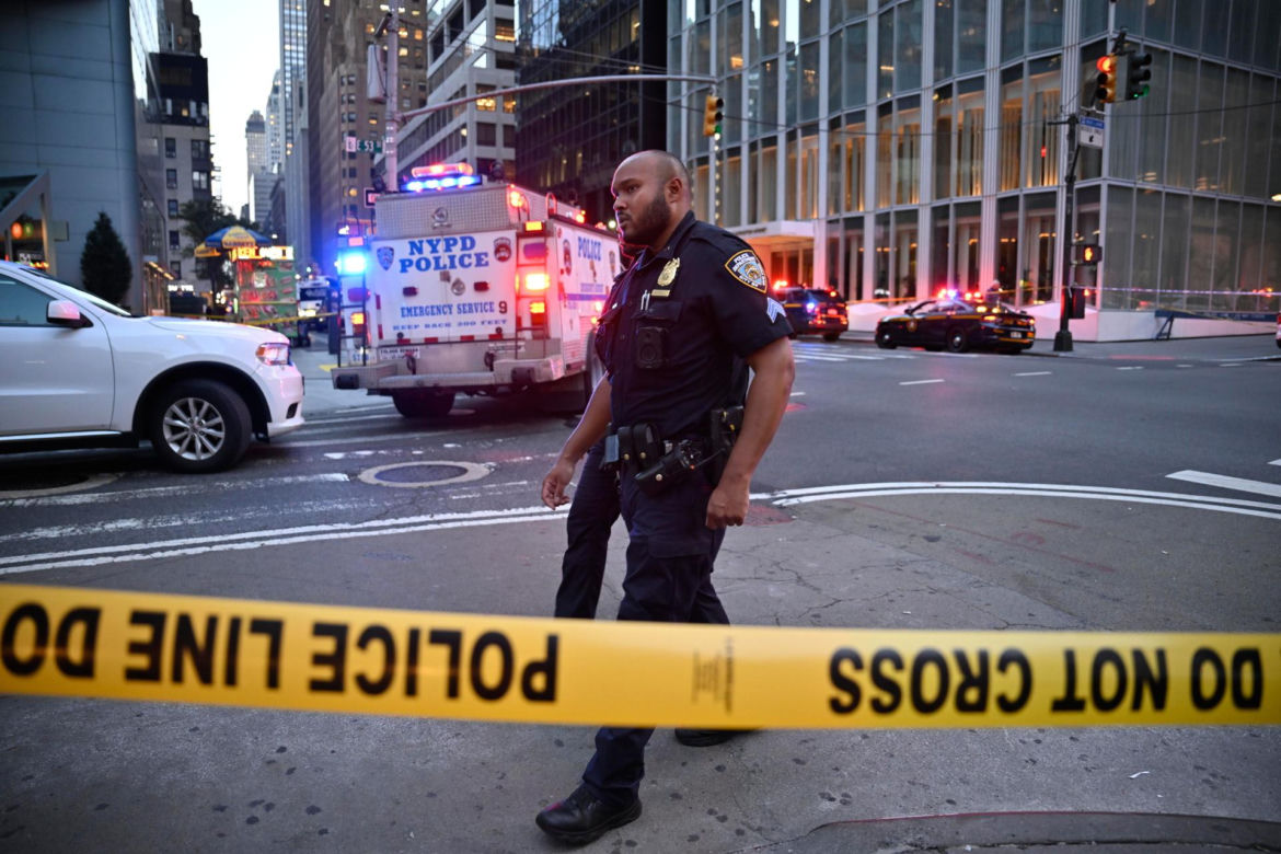 Masakra na Manhattanie! Mężczyzna otworzył ogień w wieżowcu