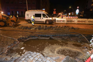 Awaria wodociągowa we Wrocławiu. Trwa naprawa magistrali 