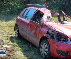 Jechał „kabrioletem” własnej roboty i doprowadził do kolizji. 20-latek uciekł pieszo!
