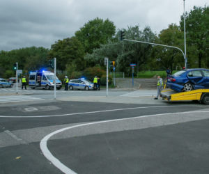  Policja rozbiła radiowóz na Krasińskiego