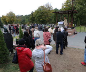 Poświęcenie nowego nagrobka Krzysztofa Krawczyka