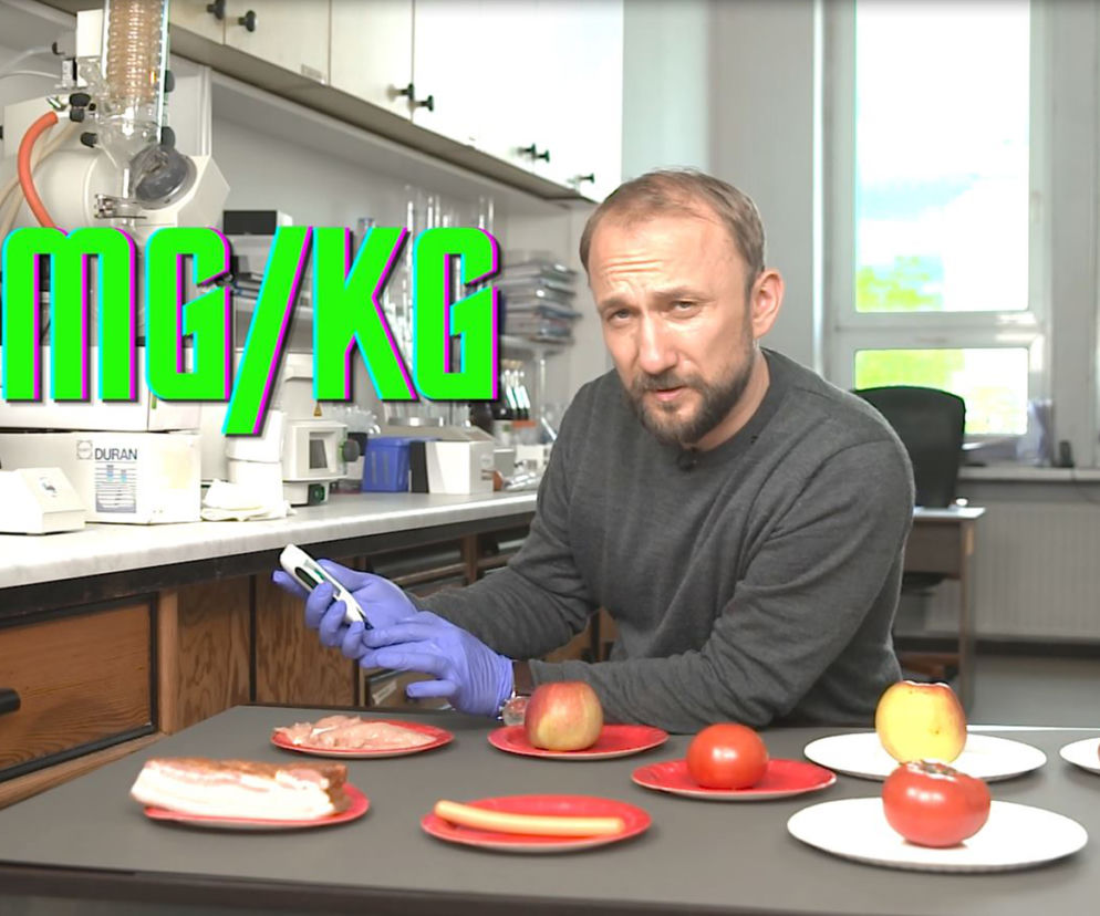 Feder w akcji! W laboratorium sprawdził hit internetu
