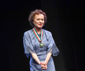 Pamiętacie jej debiut w Czterdziestolatku? Tak przez dekady zmieniała się Joanna Szczepkowska