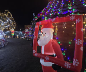 Bydgoski dom Griswoldów znów zachwyca. 300 tysięcy lampek robi niesamowity efekt