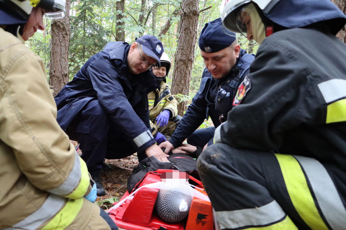 Trąba powietrzna przeszłą pod Warszawą. Pole namiotowe zniknęło w powierzchni ziemi. 26 osób potrzebowało pomocy