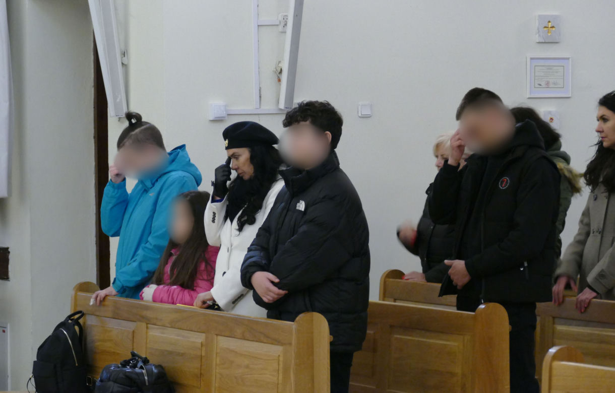 Wdowa po Krawczyku cały dzień spędziła przy grobie męża