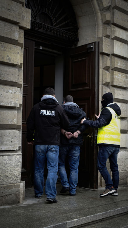Po 26 latach rozwikłali sprawę zabójstwa listonosza. Sprawca strzelił mu w głowę, a zwłoki schował do bagażnika
