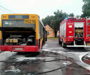 Staroźreby. Pożar autobusu z pasażerami w środku! Co się stało? [ZDJĘCIA]