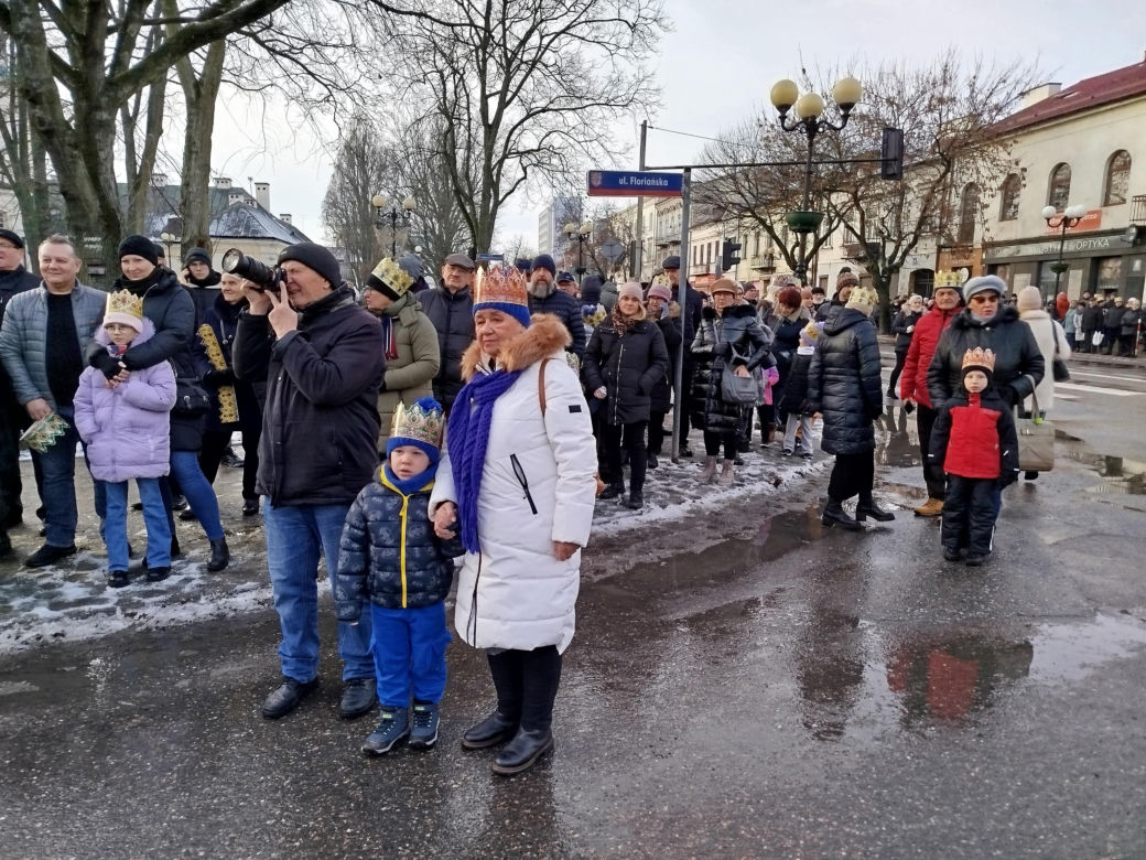 Z okazji rozpoczętego w styczniu 2025 Roku Jubileuszowego, tegoroczne obchody święta Trzech Króli w Siedlcach były wyjątkowo uroczyste. 