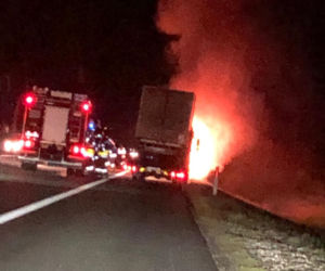 Mercedes PŁONĄŁ na autostradzie A4