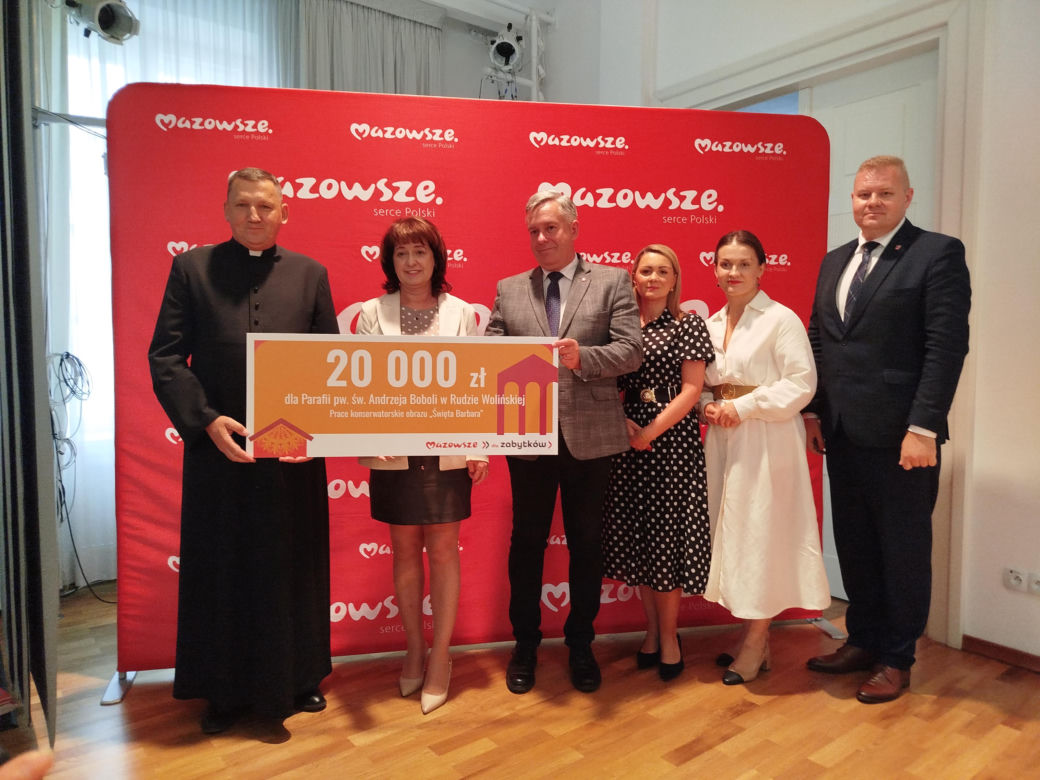 Będą remonty dróg, renowacja zabytków czy inwestycje wodno-kanalizacyjne. Ponad 18 mln zł z budżetu Mazowsza na inwestycje w powiecie siedleckim