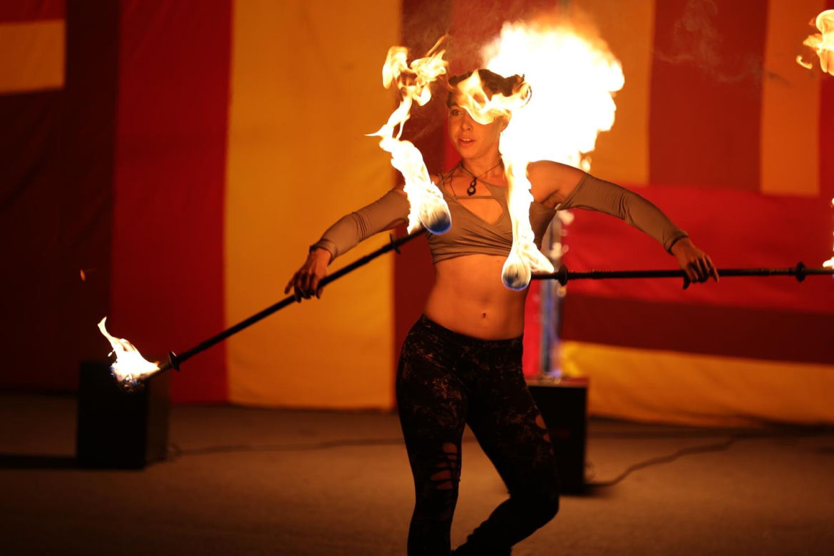 Fire Jam sprawił, że Park Ludowy w Lublinie zapłonął! Tak było podczas Europejskiej Konwencji Żonglerskiej