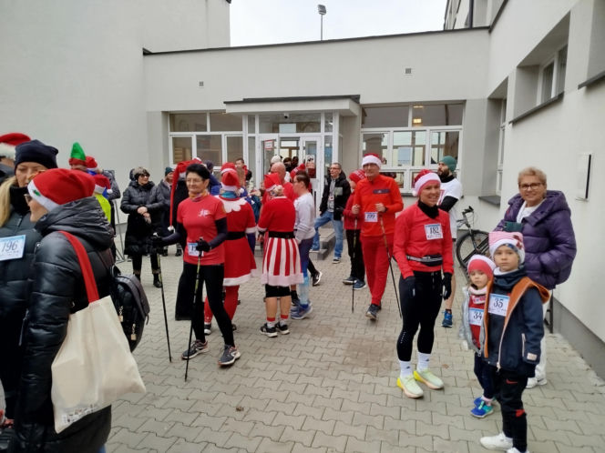 7. Charytatywny Bieg Mikołajkowy z Dwójką w Siedlcach 2025