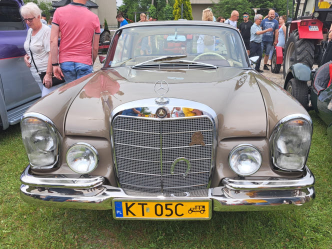 3. Gminny Zlot Zabytków Motoryzacji i Papajów w Ładnej