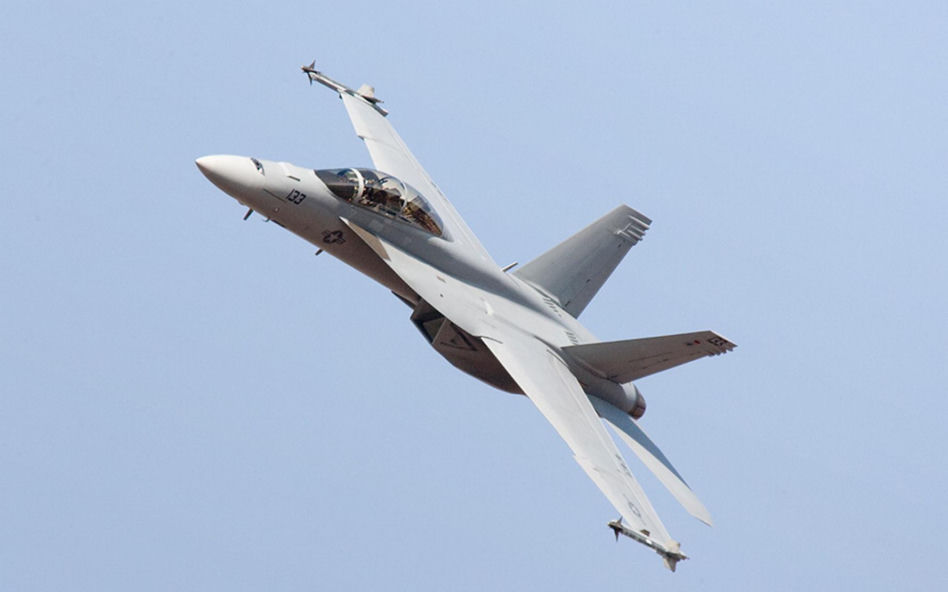 Samoloty  F-15, F/A 18