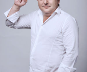 ROBERT MAKŁOWICZ_1PUBL
