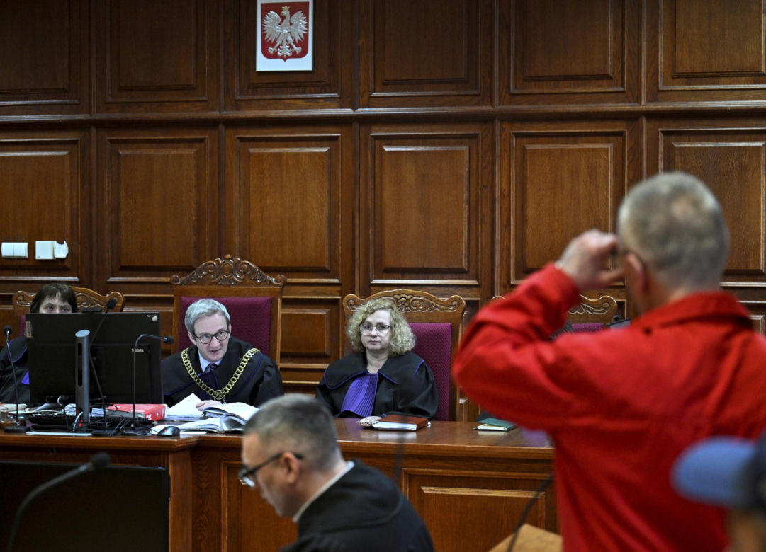 Morderstwo pary niemieckich emerytów na Mokotowie. Oskarżony: „Zrobili ze mnie zabójcę z chęci awansu”