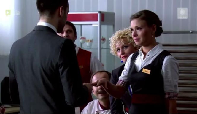 Hotel 52 sezon 7 odcinek 91. Sara (Klaudia Halejcio), Lucy (Lucyna Malec)