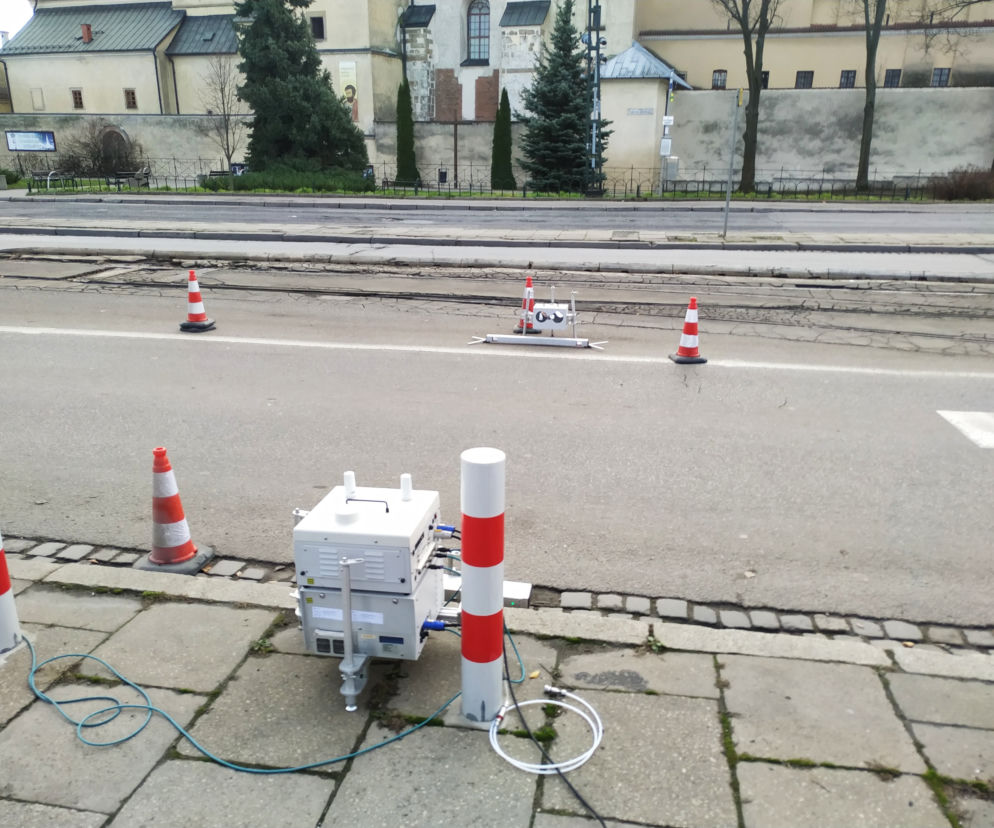 Pomiary emisji spalin odpowiedzą na pytania o zanieczyszczanie powietrza przez auta w Krakowie