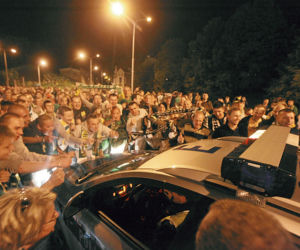 Policja rozjechała kibica!