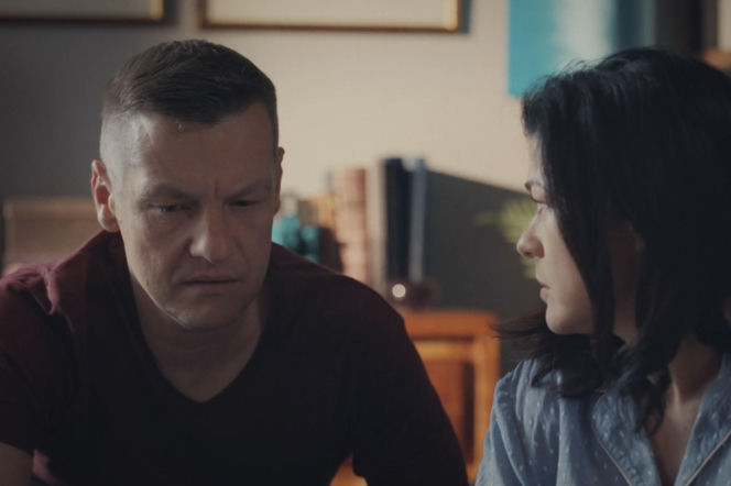 M jak miłość, odcinek 1893. Kinga (Katarzyna Cichopek), Piotrek (Marcin Mroczek)