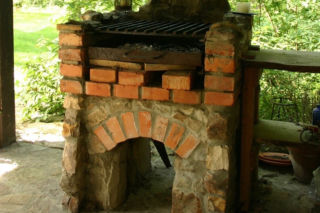 Budowa grilla w ogrodzie - na co zwrócić uwagę budując grill
