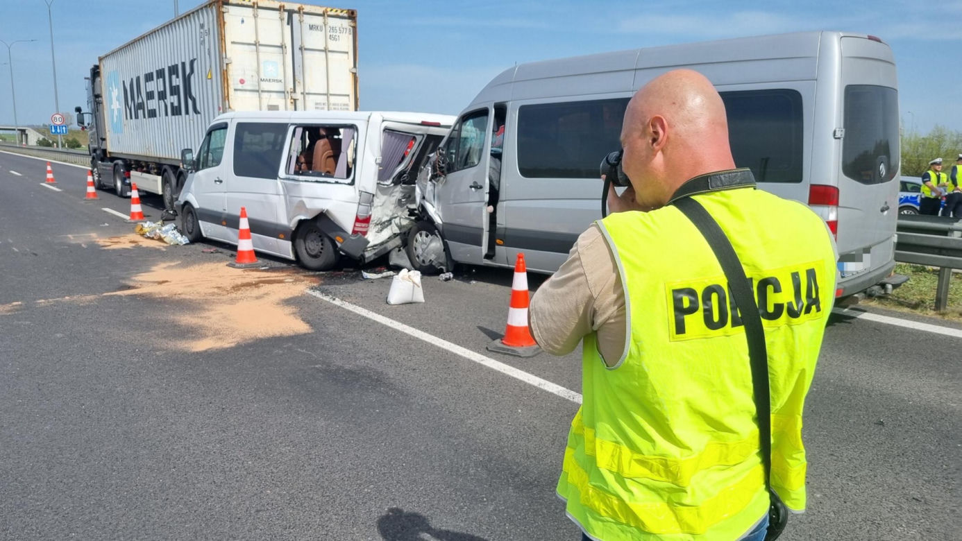 Poważny wypadek na A1! Wielu poszkodowanych, droga zablokowana