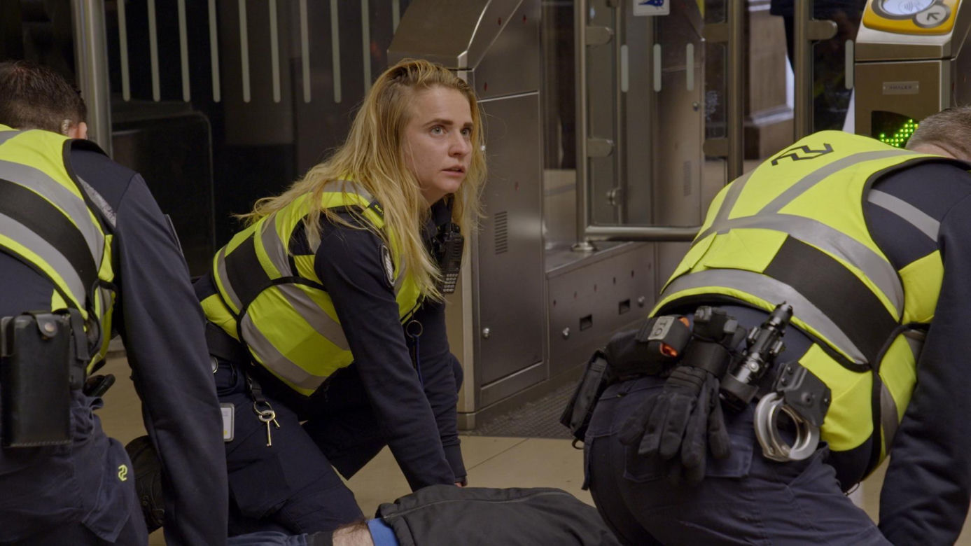 Kadry z serialu „Stacja Amsterdam”