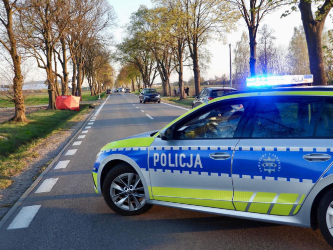 Dwa śmiertelne wypadki na drogach Mazowsza. Rowerzysta i motocyklista zginęli po potrąceniu