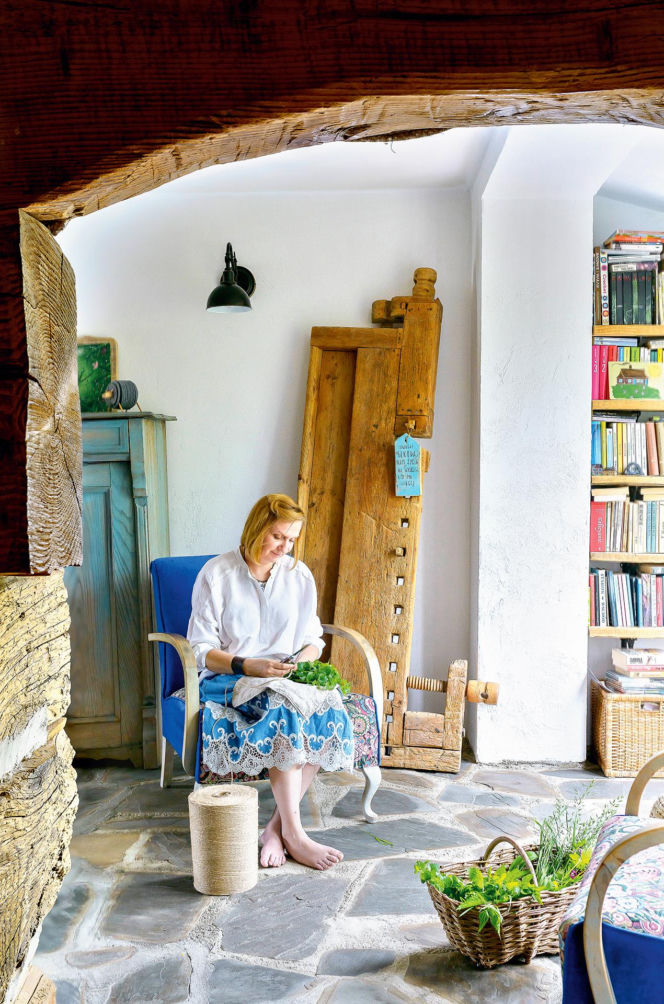 Wnętrze łemkowskiej chaty