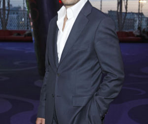 Michał Żebrowski od lat wciela się w Falkowicza w Na dobre i na złe. Już na początku kariery aktorskiej był bożyszczem kobiet [GALERIA]