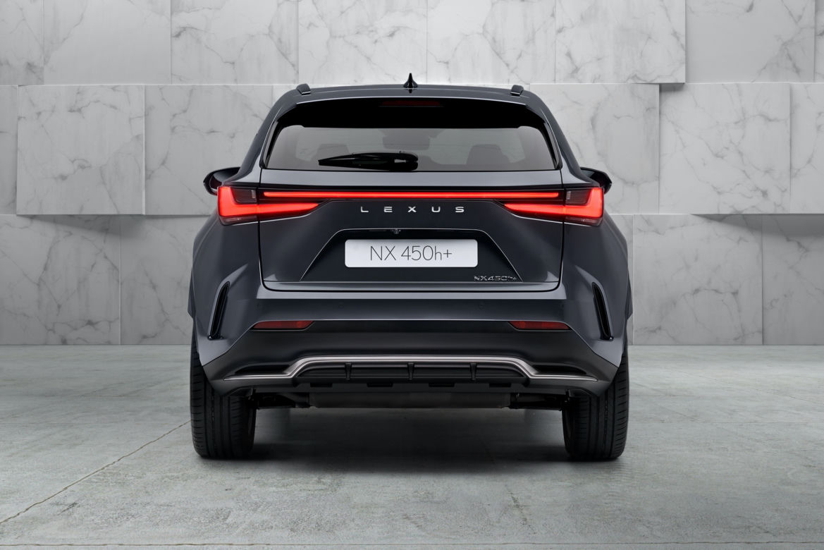 Lexus NX 450h+ (2021)