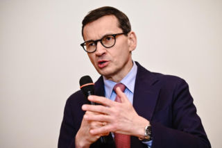 To przez nich Morawiecki nie jest już w PiS?! Poseł zdradził konkretne, duże nazwiska!