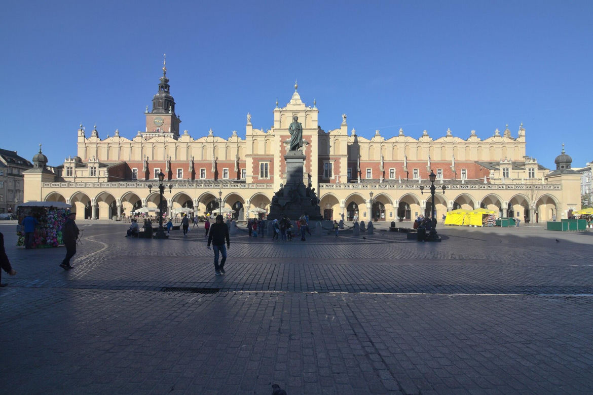 To miasto w Małopolsce jest nazywane Barceloną Północy. Jednak mało kto wie, że jest większe od hiszpańskiego hitu turystycznego 